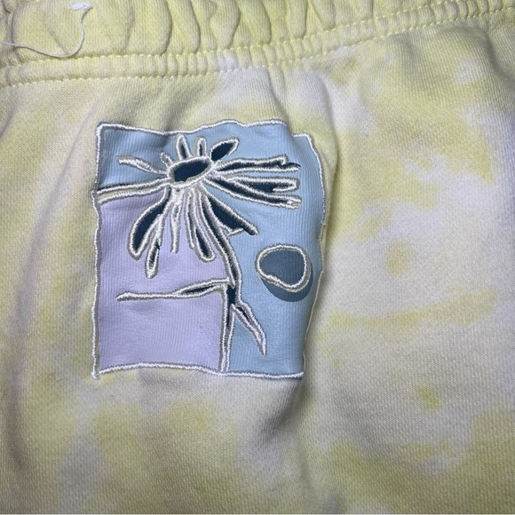 Nike Yellow Tie Dye Jogger Sweatpants Embroidered w/Patches Womens 3X - Picture 6 of 8